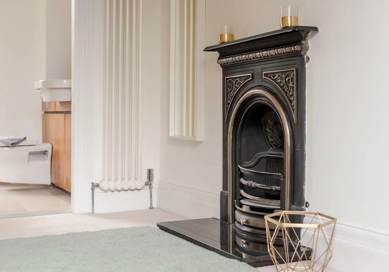 The Lochside House Residence Edinburgh Holiday home